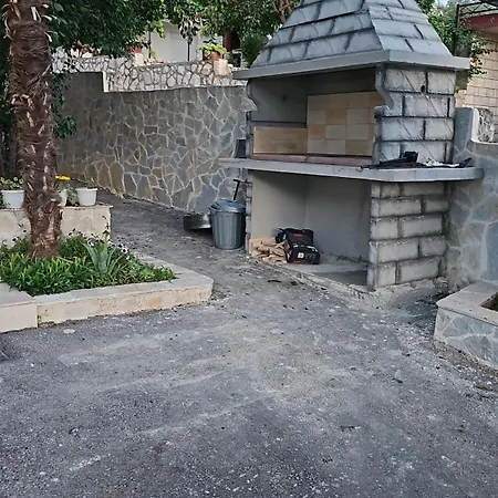 Sandra - Apartment
